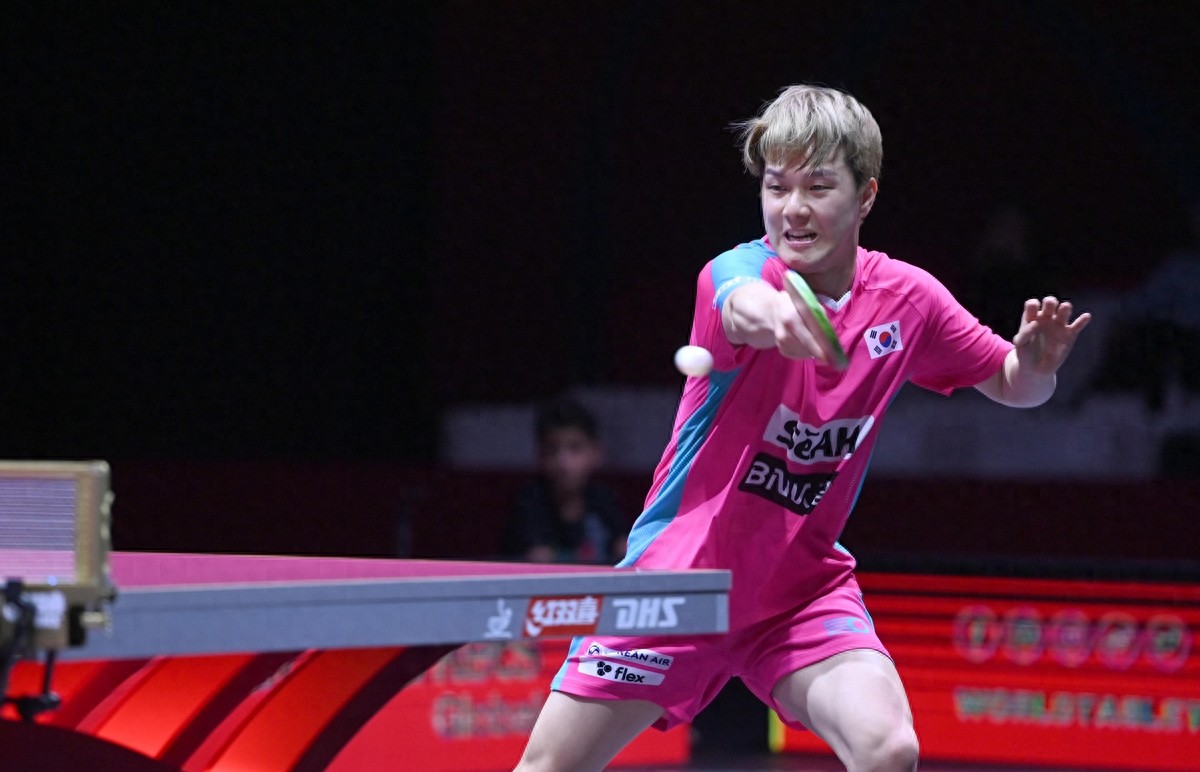 Ahn Jae-hyun failed to break through the men's singles quarterfinals at the 2025 World Table Tennis Championships in Doha, and South Korea only had women's doubles online