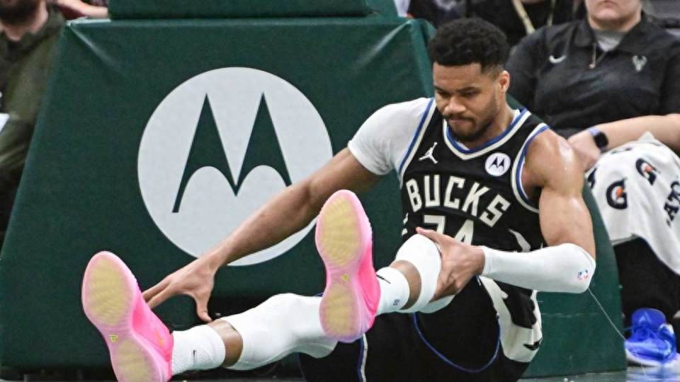 Giannis Antetokounmpo suffers left knee hyperextension + bone bruise! Out for at least a week, Bucks' push for the play-in tournament looks even more hopeless.