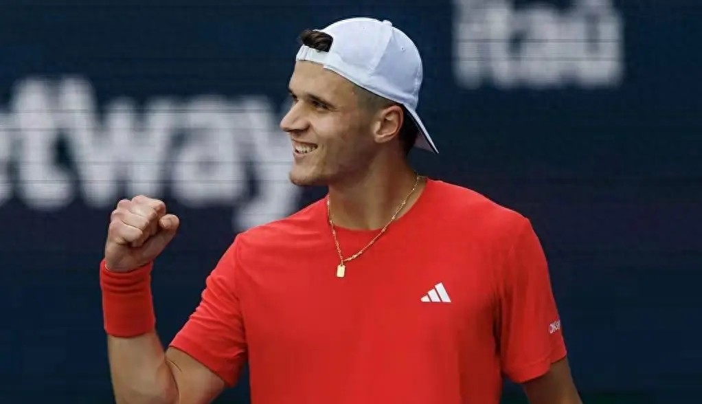 With a sigh, none of the top seeds reached the quarterfinals of the Challenger last week