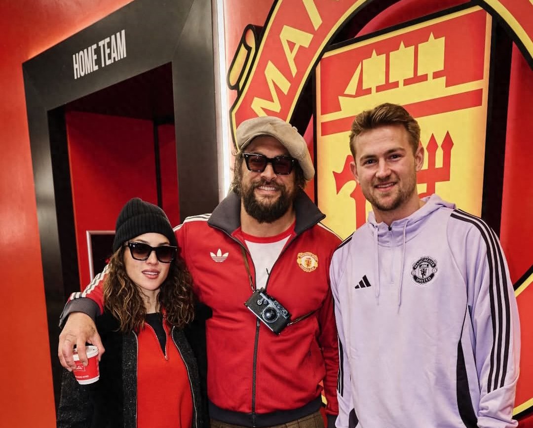 De Ligt's return date revealed! Not rushing for the World Cup but worried about losing his starting spot at Manchester United, focusing on securing a top-four finish