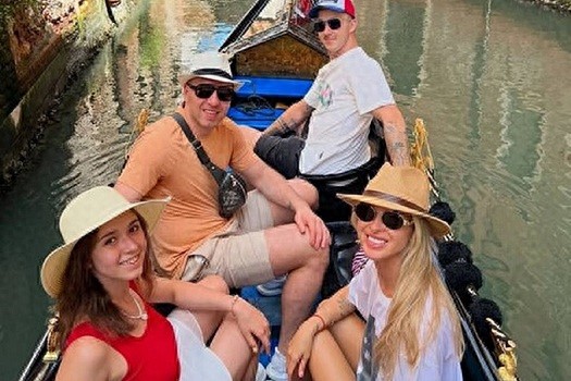 Love is a real hammer! Russian figure skater Valieva and ice hockey star Nestrov are on vacation in Italy