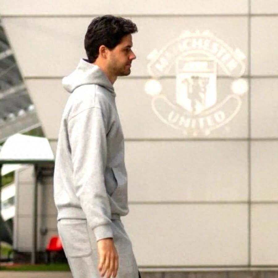 How Manchester United's new goalkeeper was made! Sena Lamens trained extra during holidays and won over the entire team, showing a unique trait different from Onana