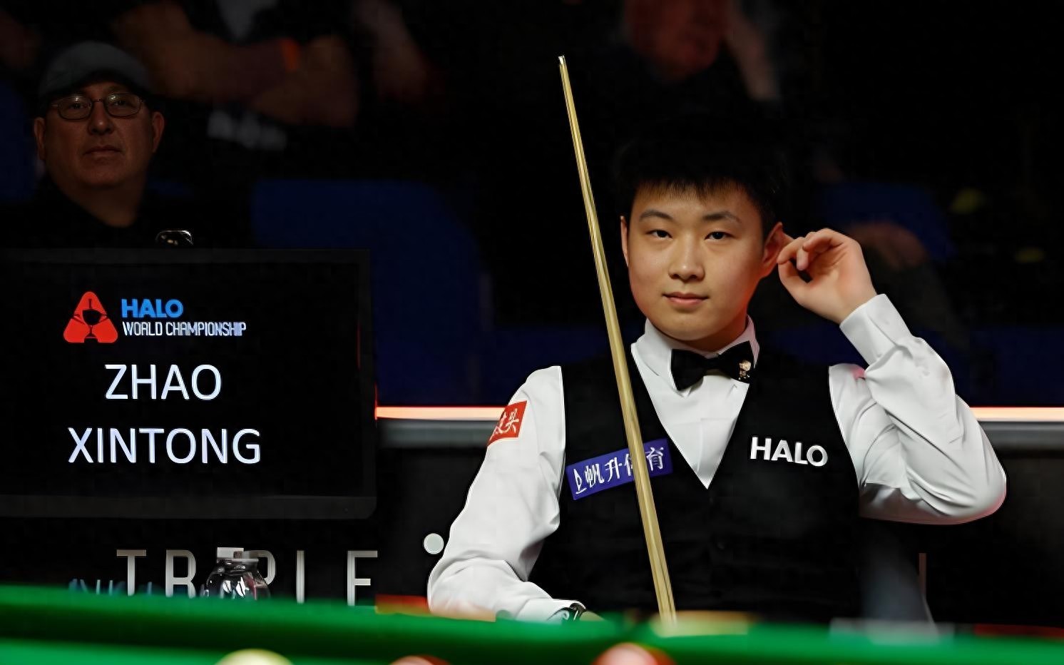 Latest update from the Snooker German Masters: National players stand at 4 wins and 4 losses; Zhao Xintong, O'Sullivan, and Zhou Yuelong have been eliminated.