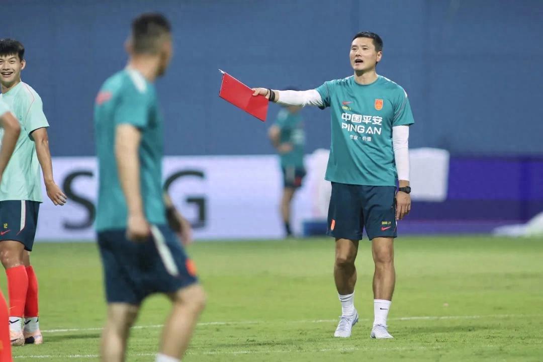 Playing on Singapore's "Small Pitch" Away, China's National Team Should Be Cautious