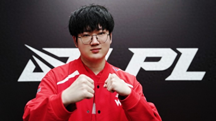 G2 upset rollover LEC new king ascends the throne! Bin revival 369 Sword Queen: Opposite Quisanti cut MVP