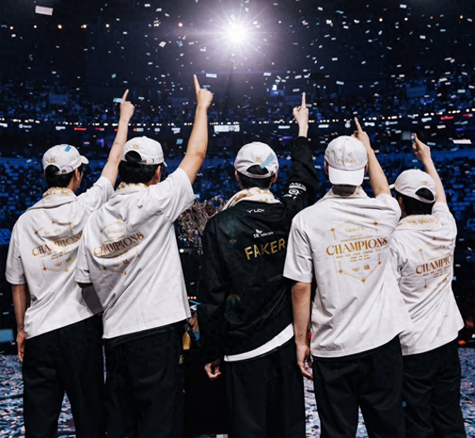 T1 Championship Free Skin Pack! Featuring many of the latest collections! This time it&#39;s truly a showcase event!