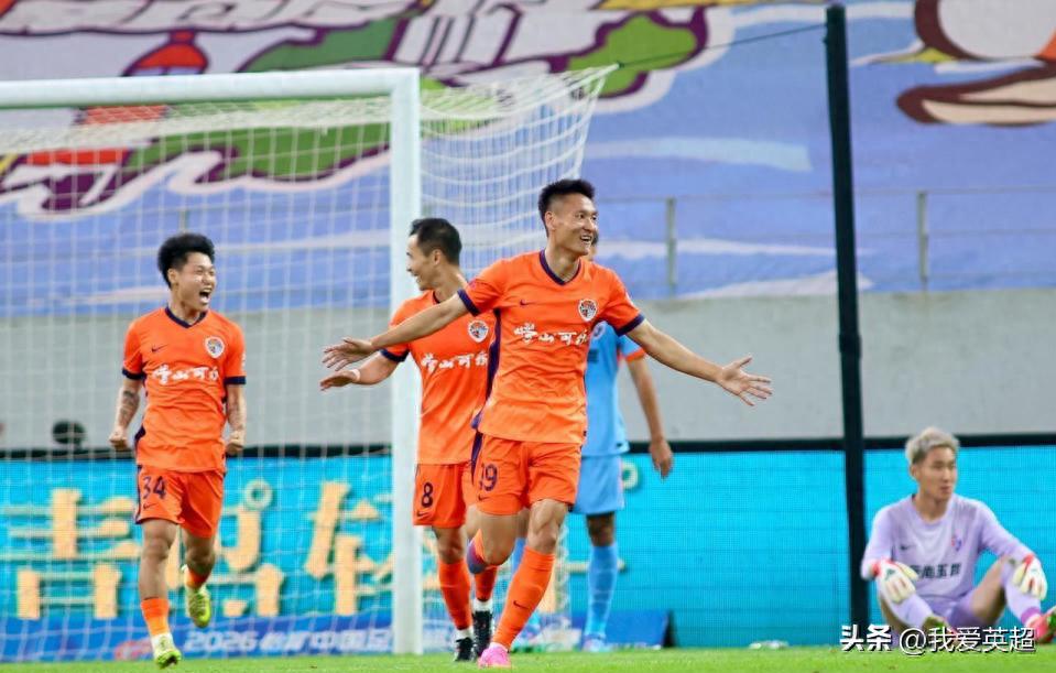 Haigang 4-2 Yukun! Ends four-game losing streak, five points above relegation zone; Song Wenjie with one goal and two assists; Yukun winless in four matches