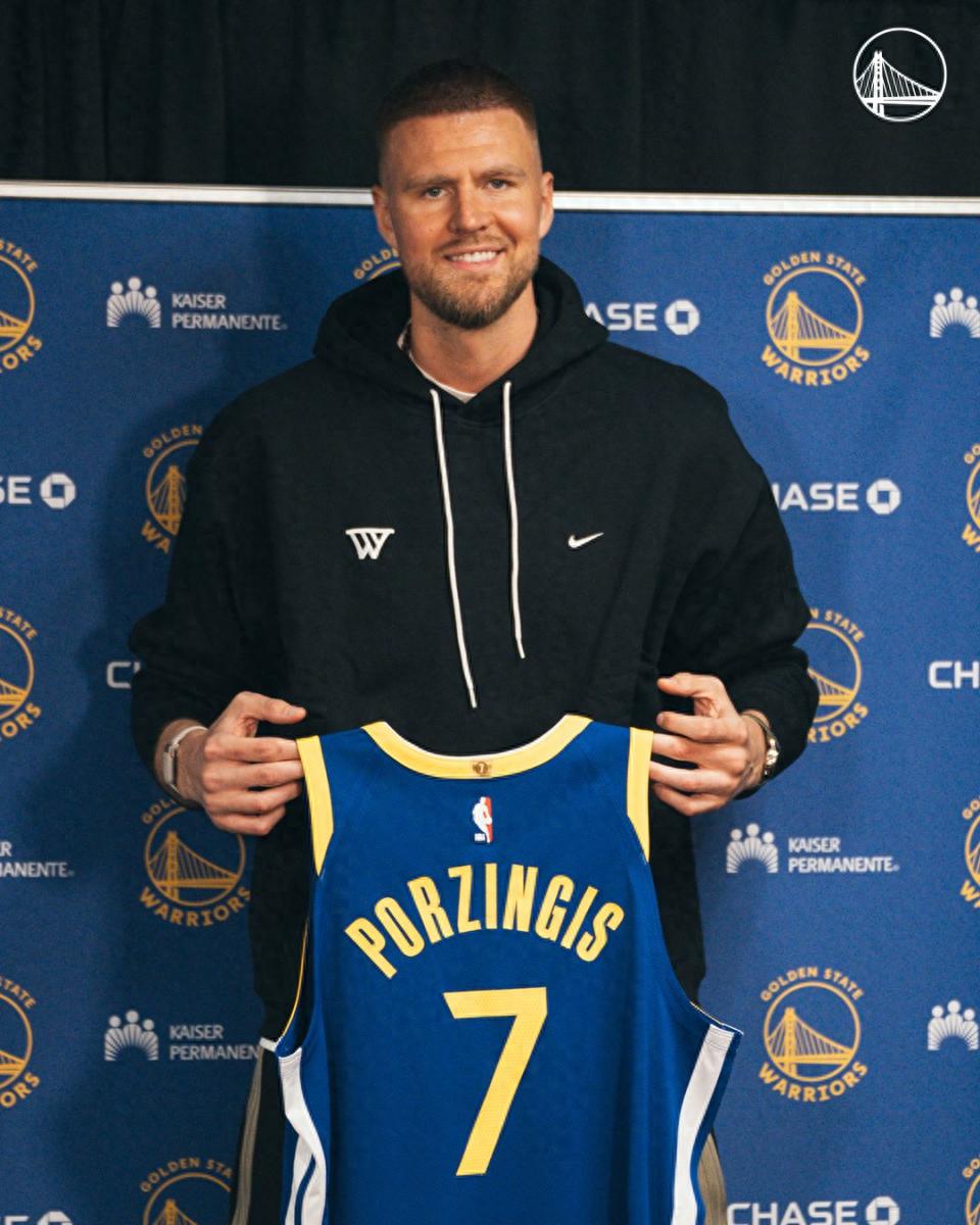 Porzingis: I've always been a huge fan of Curry. My goal is to return in the first game after the All-Star Weekend.