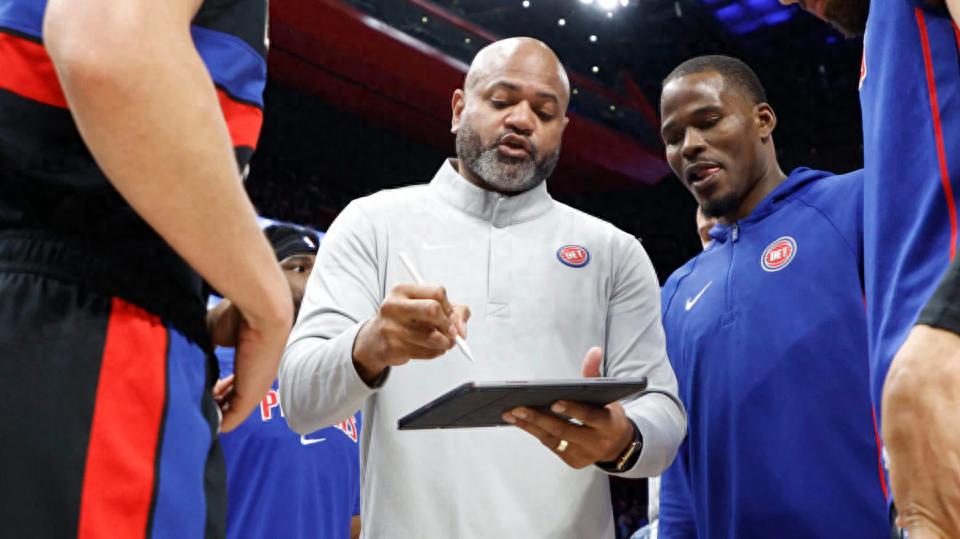 Congratulations! Bickerstaff Wins This Season's Rudy Tomjanovich Award: Outshines Finch, Kerr, and Four Others