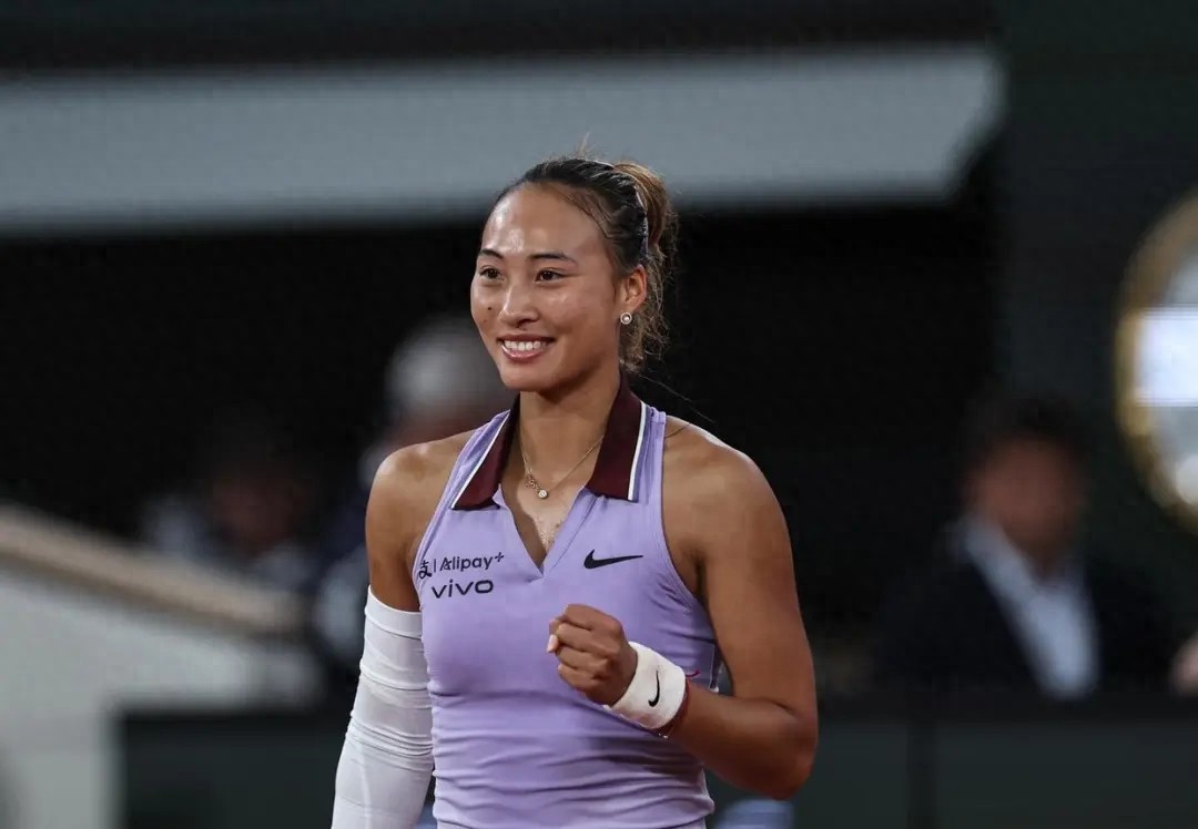 Win: Zheng Qinwen advanced to the third round and was reminded to prevent explosions; Lose: Zhang Shuai had no choice but to go out with a dozen and three doubles