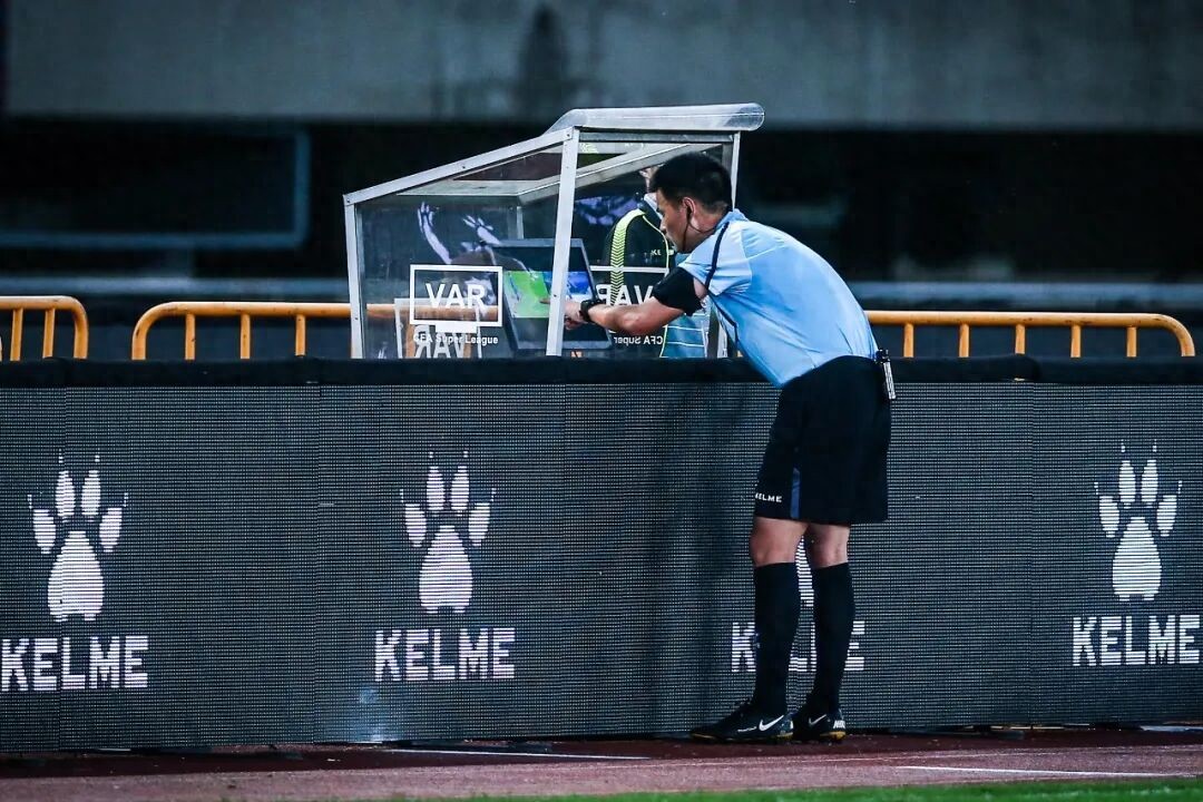 The average cost per match is just over 10,000 yuan! The Scottish Premiership has achieved full VAR coverage, should the China League One continue to wait?