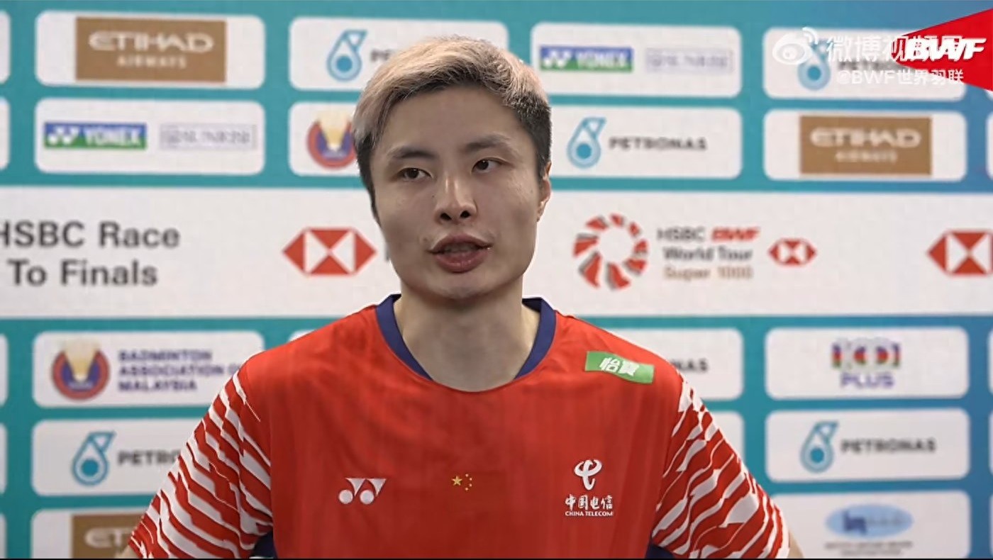 Latest update from the Malaysia Open Badminton Tournament: Chinese team has 5 wins, 6 losses, and 2 matches pending, currently live broadcasting the Sacred Duo in women's doubles.