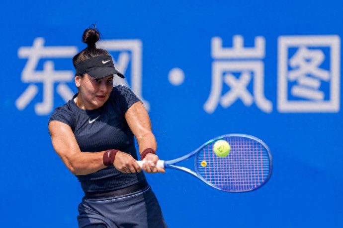 Fernandez reclaims the title of Canada&#39;s top female player!
