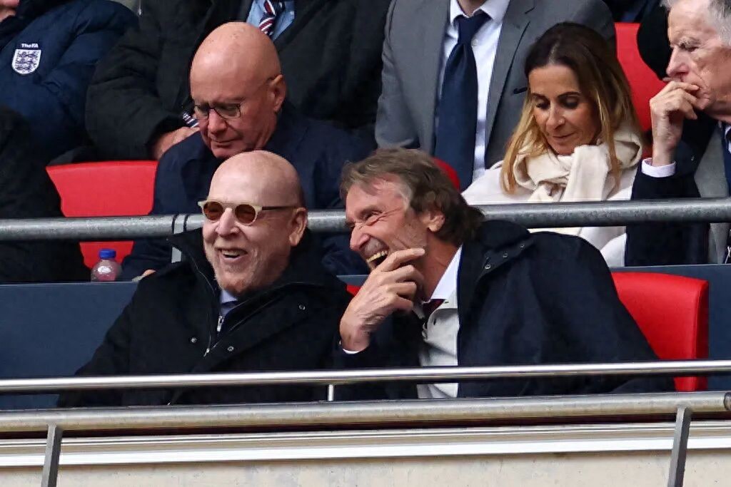 Manchester United turns a profit despite no European competition! If they qualify for the Champions League, they plan to invest £150 million in reinforcements, aiming to compete for the Premier League title next season.