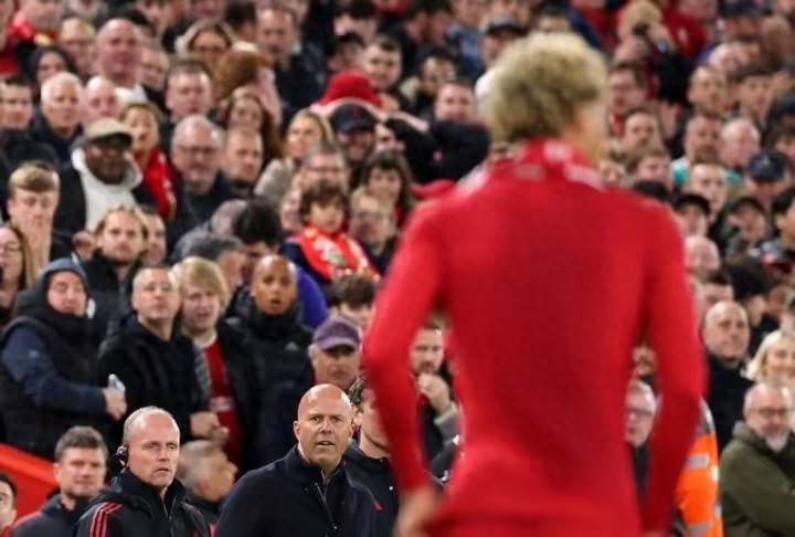 Liverpool manager Klopp openly called Ekitic a foolish striker, while Isaac is expected to take his place.