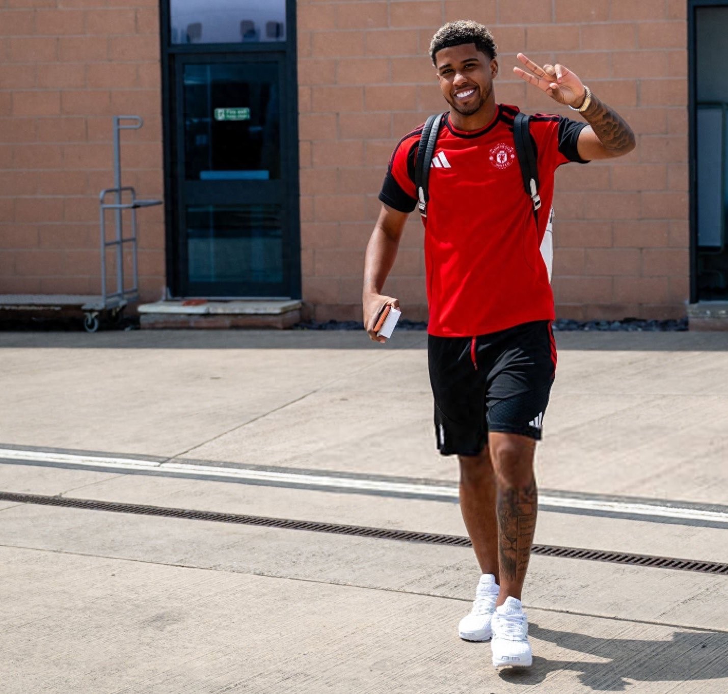 Manchester United announces the first squad for the pre-season opener! New £50 million signing makes his debut, Šeško injured and the "little Messi" left out.