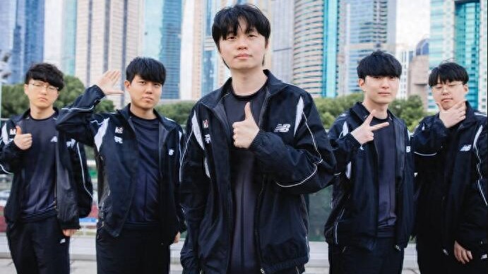 KT secures the side selection for the first game of the finals! Another superstition emerges in the World Championship: all champion mid laners have five-character IDs.