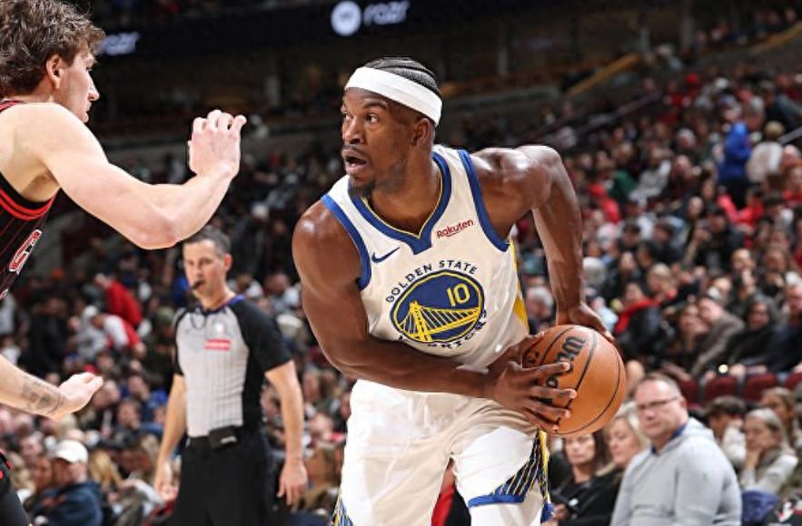 The Warriors dominated the final quarter with a 24-2 run! They defeated the Bulls by 32 points, handing Chicago their seventh straight loss, led by Butler with six players scoring in double digits.