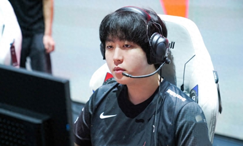 The first LCK match with zero towers and dragons taken has emerged! Faker was outplayed by the opposing MVP, his signature Galio ended up 1-6.