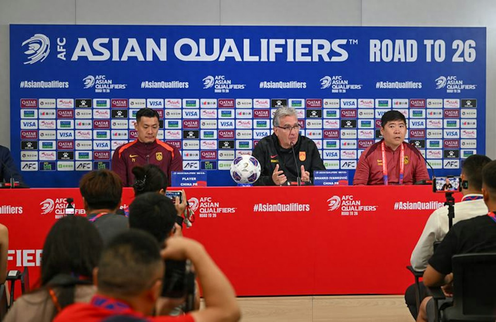 Wang Dalei, captain of the national football team, predicted goodbye, and his national team career in the past 20 years "seems to have not succeeded"