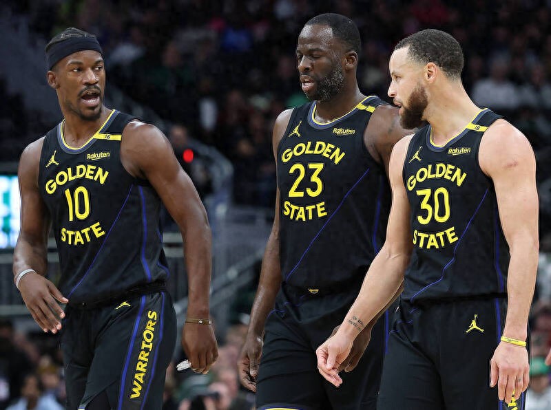 The outside world discussed the "aging" of the NBA Warriors' Big Three, and D. Green responded after the game
