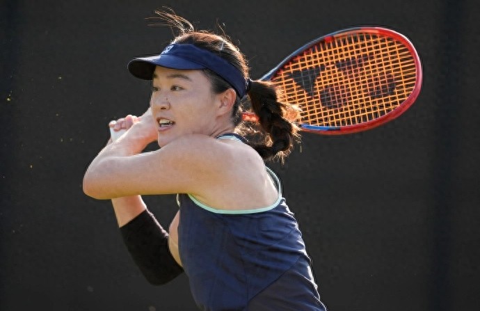 Zhu Lin discusses Zheng Qinwen&#39;s elbow injury: It&#39;s quite common now, and she&#39;s very brave; Osaka ends collaboration with Mouratoglou.