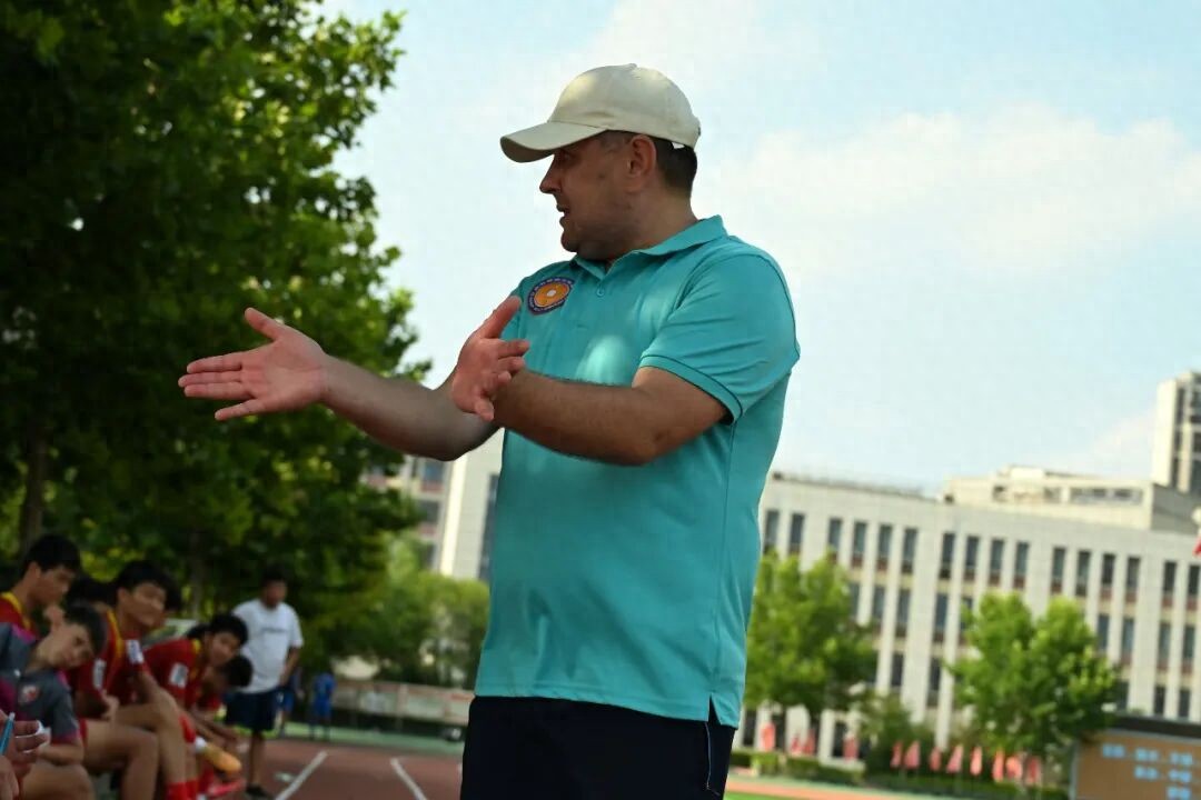 Centennial School Cup | The Ambition of Campus Football Behind the Foreign Coach Showdown