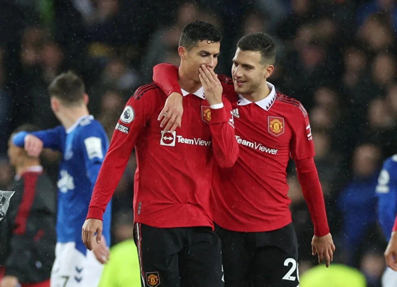 Ronaldo scores and seeks celebration with United defender; reason revealed! Fan No.1 of all time, loves his captain more than his wife
