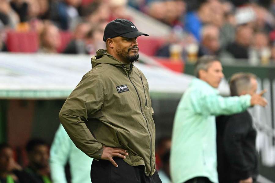 Bayern's Kompany on the touchline