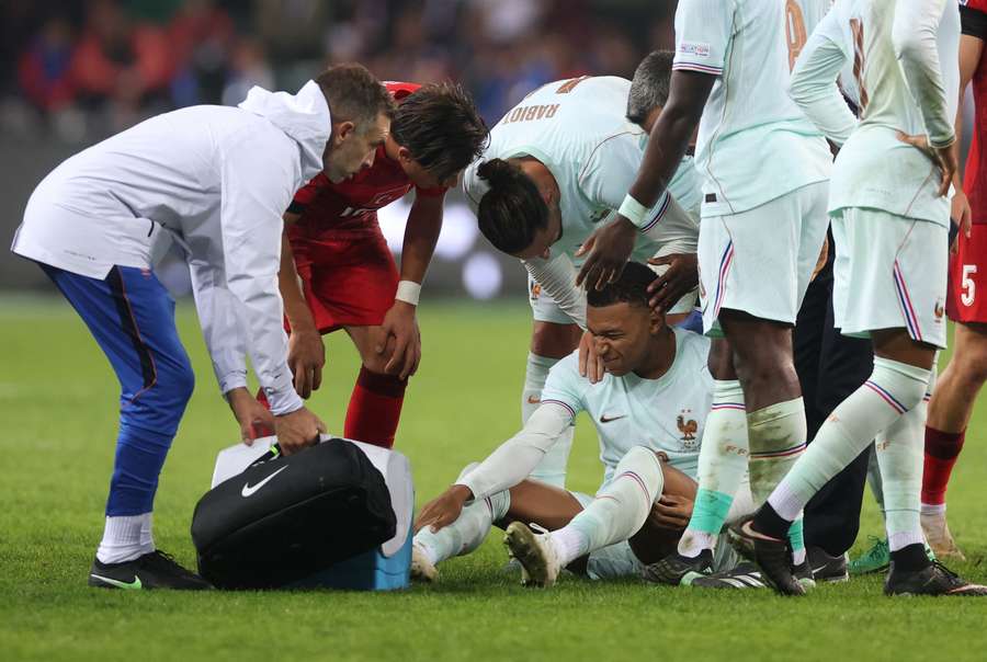 Kylian Mbappe was forced off injured on Friday Kylian Mbappe was forced off injured on Friday
