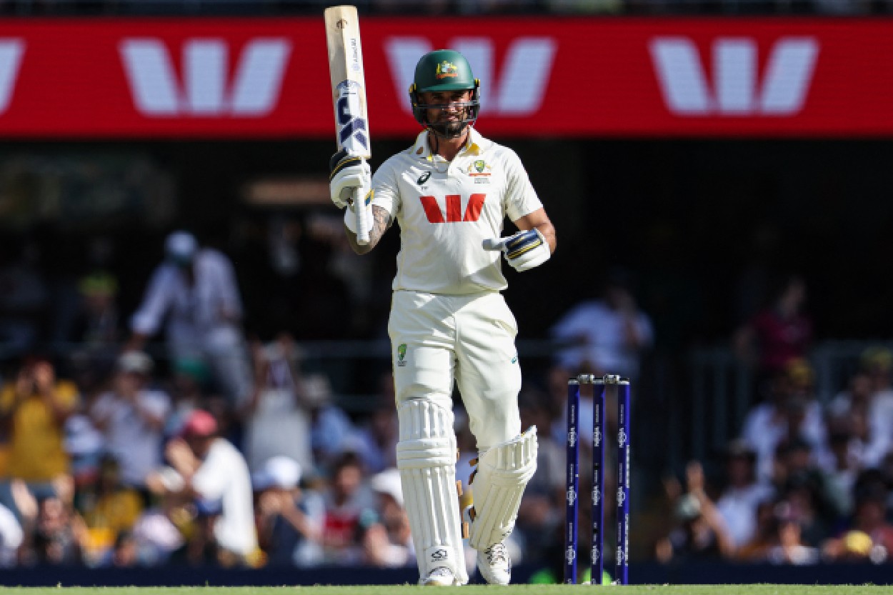 Australia assert dominance over error-prone England on day two of the second Test