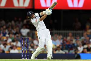 Joe Root ends his drought to guide England to 325 runs on day one of the second Test