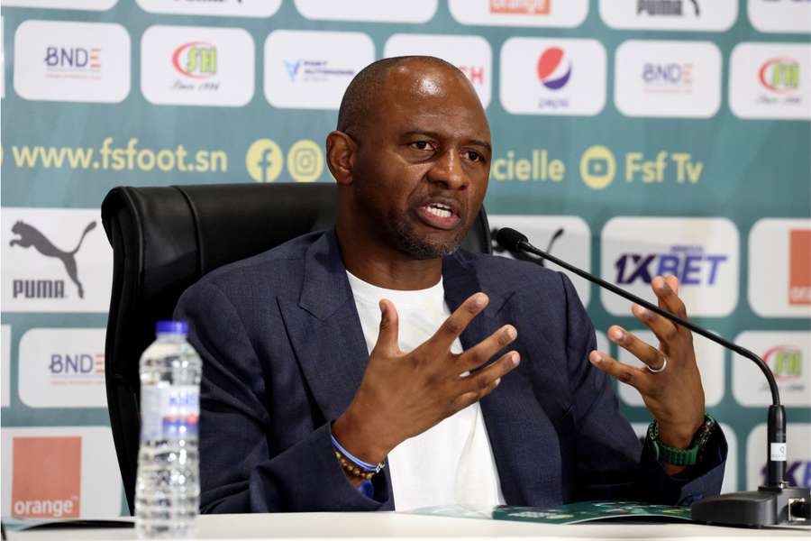 Patrick Viera speaks to the media Patrick Viera speaks to the media