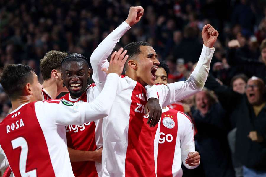 Abdellah Ouazane and Ajax celerbate the former's goal Abdellah Ouazane and Ajax celerbate the former's goal