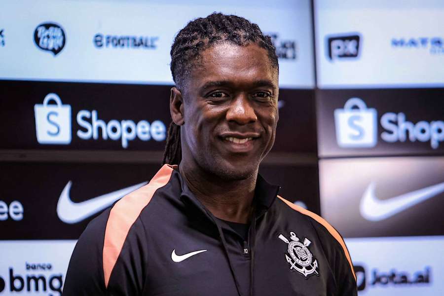 Clarence Seedorf during his presentation as Corinthians manager Clarence Seedorf during his presentation as Corinthians manager