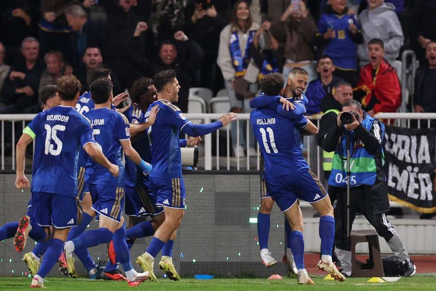 Kosovo celebrate taking the lead