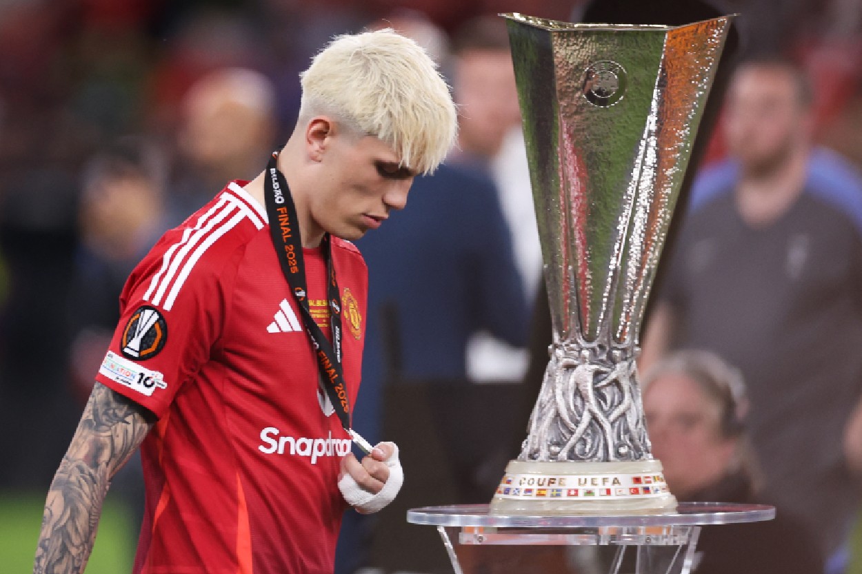 With Mbeumo finally acquired, Manchester United must now focus on offloading players.