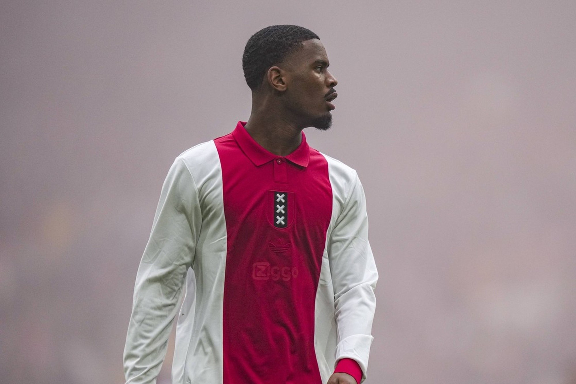 Unyielding Ajax &#39;decline&#39; initial Chelsea bid for coveted Jorrel Hato