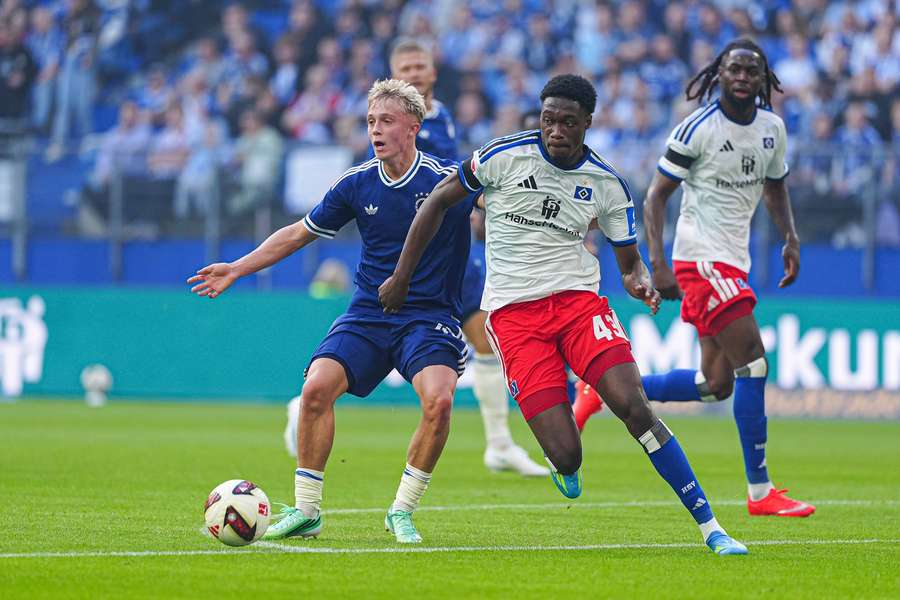 HSV's Shafiq Nandja control the ball during the clash against FC Copenhagen