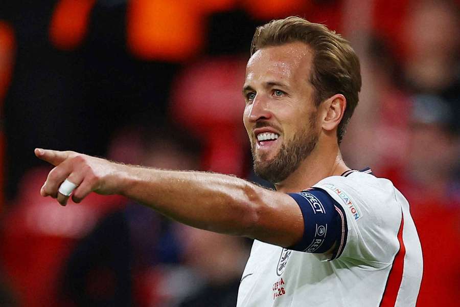 Harry Kane celebrates scoring England's second goal against the Czech Republic