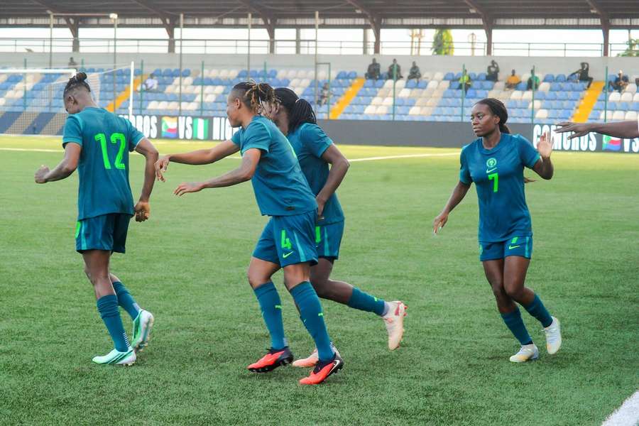 Payne and Kanu hit braces as Super Falcons demolish Comoros Payne and Kanu hit braces as Super Falcons demolish Comoros