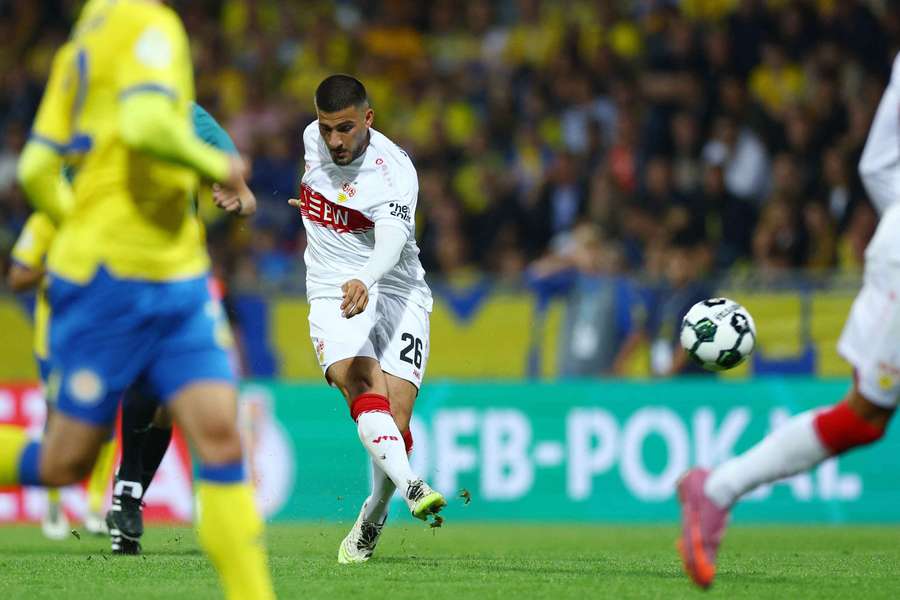 VfB Stuttgart's Deniz Undav in action