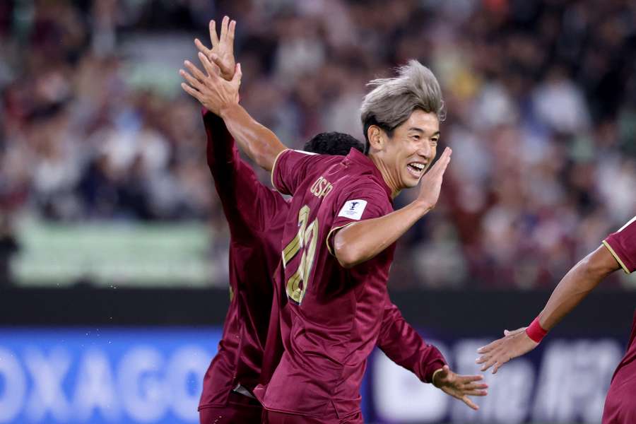 Yuya Osako of Vissel Kobe celebrates after scoring a goal against Jeonbuk Motors Yuya Osako of Vissel Kobe celebrates after scoring a goal against Jeonbuk Motors