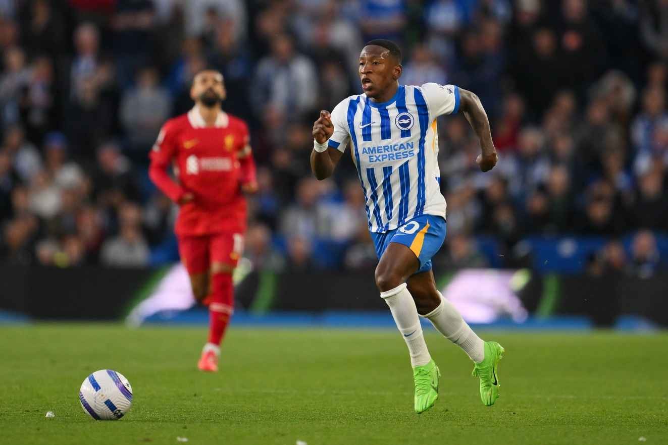 AC Milan has finalized the acquisition of defender Pervis Estupinan from Brighton.