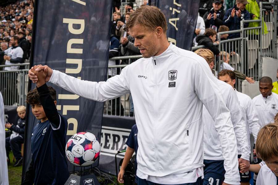 Harsh setback for AGF's championship ambitions as crucial defender is sidelined for the remainder of the year