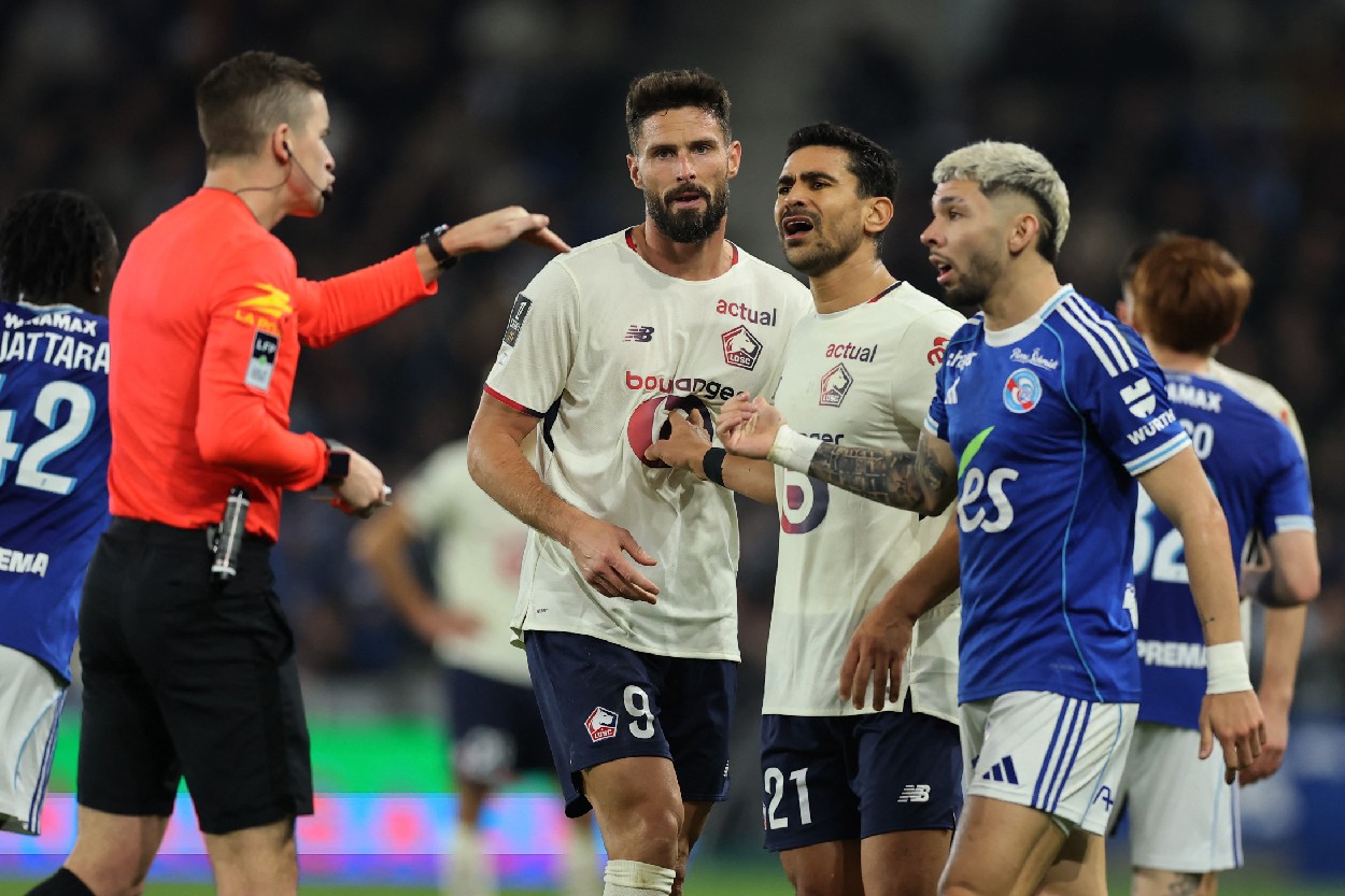 Lille will take legal measures against their own supporters due to racist incidents