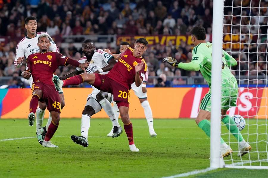 Real Madrid's Antonio Rudiger scores the winner against Roma 